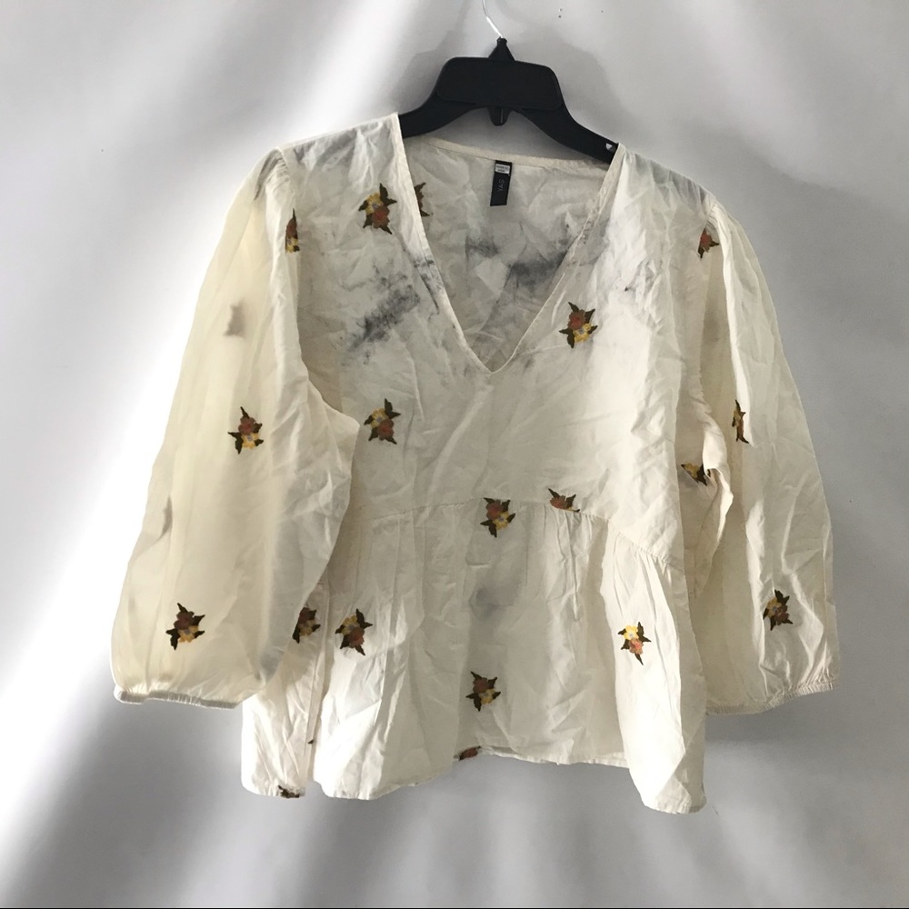 YAS Blouse Yasbibo 3/4 Size S Ivory Off White 3/4 Bell Sleeve Top V-neck Shirt